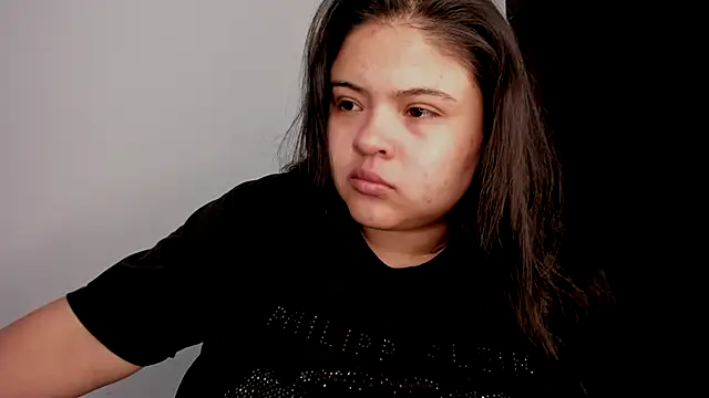 lizzie c online show from October 2025 01:53:02 PM