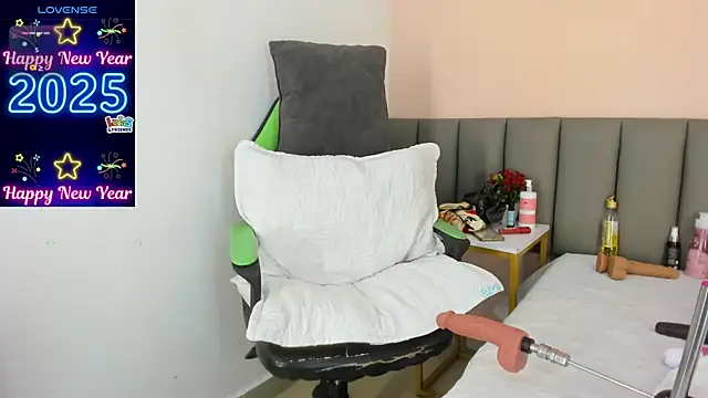 celeste smmith  online show from January 2025 04:04:01 AM