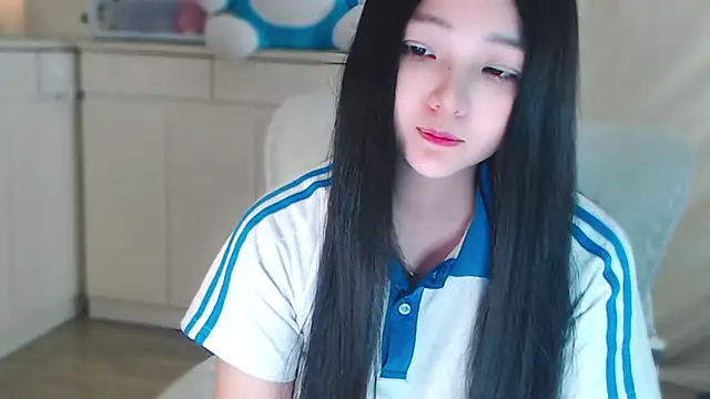 xiao-xiao-D online show from January 2025 12:02:01 PM