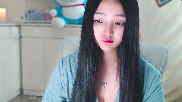 xiao-xiao-D online show from January 2025 12:37:01 PM