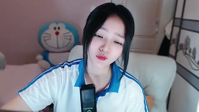 xiao-xiao-D online show from March 2025 02:32:02 PM