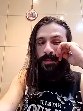 Snapshot of AxelColton chatting on March 2025 09:40:02 PM AxelColton online show from March 2025 09:40:02 PM