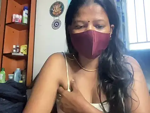 Snapshot of Tamil_Sanjana_ chatting on May 2026 01:00:01 AM Tamil Sanjana online show from May 2026 01:00:01 AM