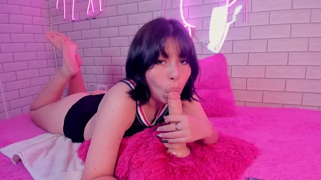 Lily Martinez online show from December 2024 08:28:02 PM