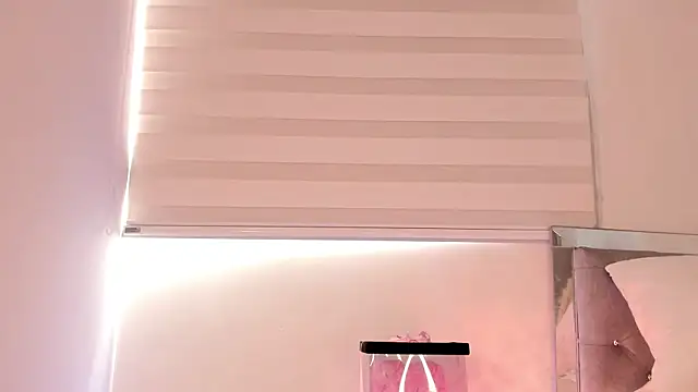 Alissonroses online show from March 2026 08:15:01 PM