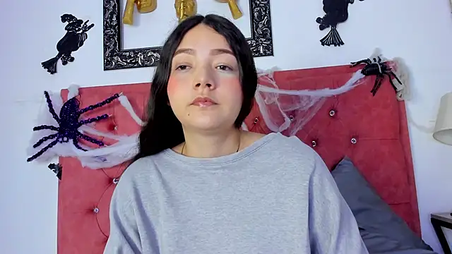 Samantha Good online show from October 2025 12:27:02 PM