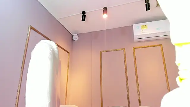 PerlaPreciosa online show from January 2026 04:03:01 AM