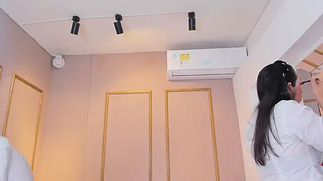 PerlaPreciosa online show from February 2026 04:05:02 AM