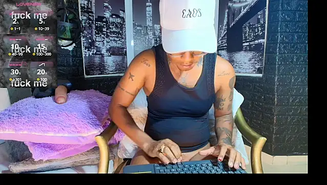 JhonyMiller  online show from January 2025 02:15:01 AM