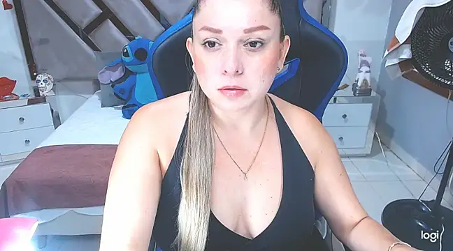 Snapshot of natalia5560 chatting on February 2025 01:35:02 PM natalia5560 online show from February 2025 01:35:02 PM