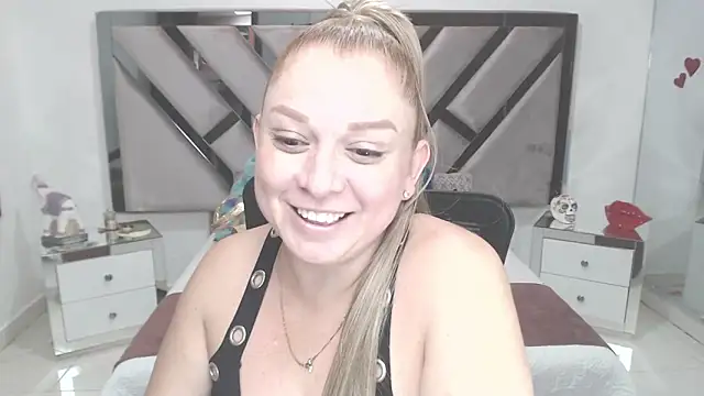 Snapshot of natalia5560 chatting on March 2025 04:09:01 PM natalia5560 online show from March 2025 04:09:01 PM