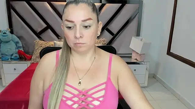 Snapshot of natalia5560 chatting on September 2025 12:37:01 PM natalia5560 online show from September 2025 12:37:01 PM