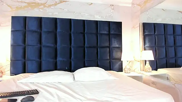 loladupont online show from February 2026 03:06:01 AM