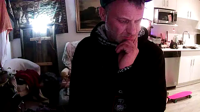 Snapshot of SilverandFox chatting on January 2025 01:24:02 PM SilverandFox online show from January 2025 01:24:02 PM