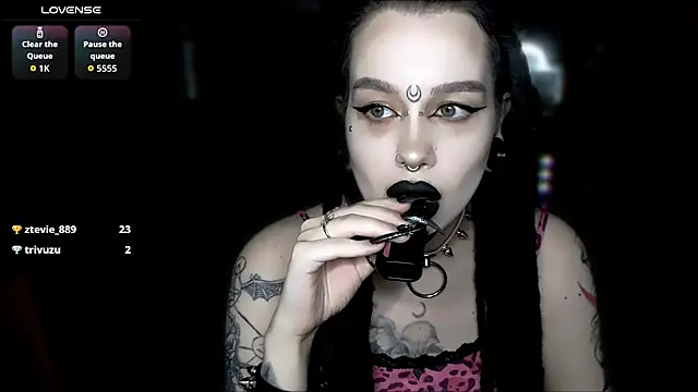 alexx succubus online show from April 2026 10:21:02 PM