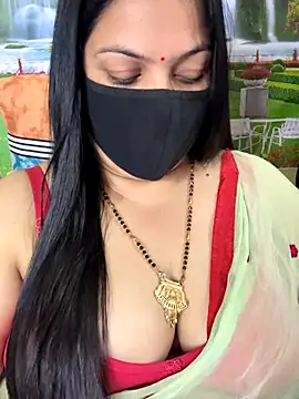 FlatVincy4 online show from October 2025 03:24:01 PM