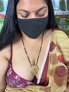 FlatVincy4 online show from November 2025 03:07:02 PM