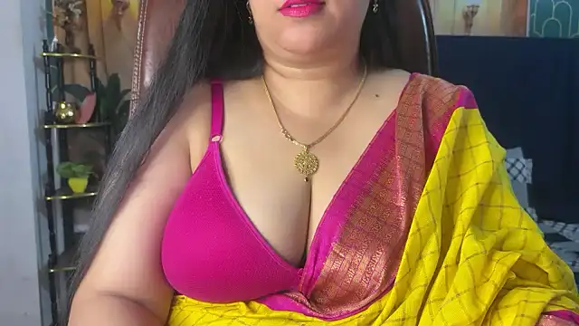 FlatVincy4 online show from April 2026 04:18:02 AM