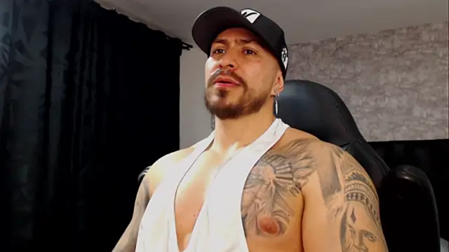 Luck Grey online show from March 2025 06:45:02 PM