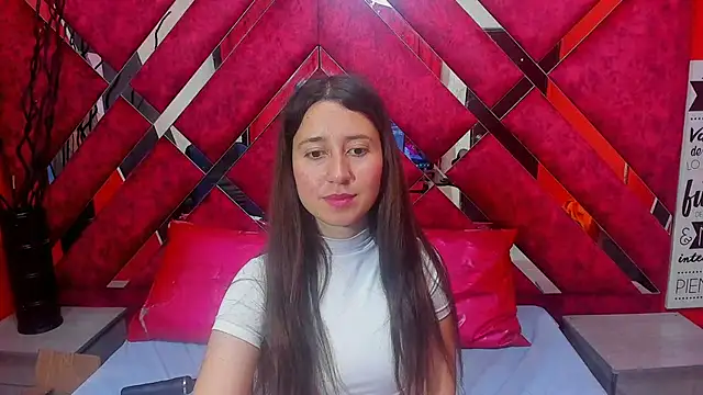 Snapshot of Valeria_grey69 chatting on January 2025 04:51:02 PM Valeria grey69 online show from January 2025 04:51:02 PM