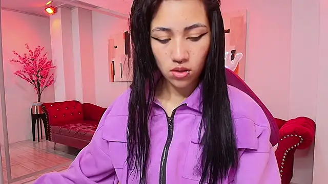 Leia queens online show from January 2025 11:24:01 AM