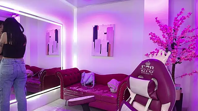 Leia queens online show from September 2025 11:48:01 AM