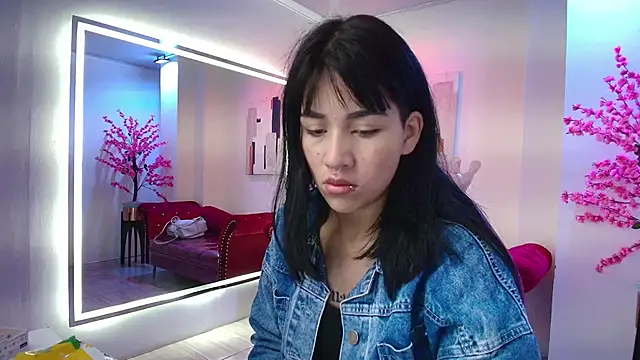 Leia queens online show from October 2025 11:39:02 AM