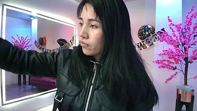 Leia queens online show from October 2025 11:14:02 AM