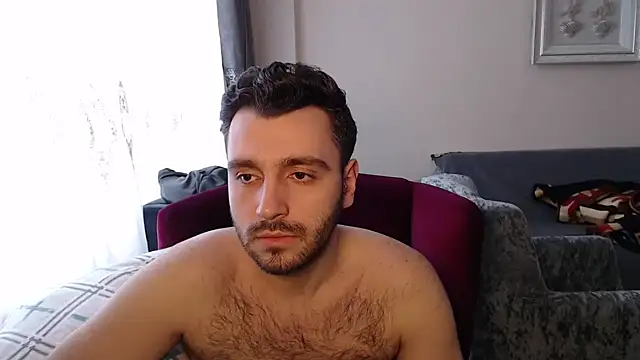 handsomeee04 online show from February 2026 01:44:02 PM