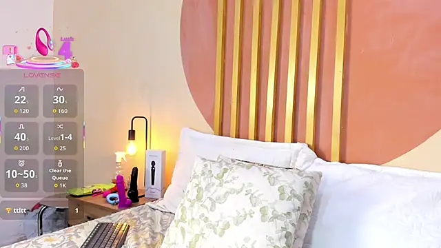 Nicole Angels  online show from November 2025 07:47:01 PM