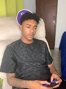 Snapshot of Boy_cock18 chatting on October 2025 03:33:02 PM Boy cock18 online show from October 2025 03:33:02 PM