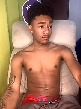 Snapshot of Boy_cock18 chatting on October 2025 06:57:02 AM Boy cock18 online show from October 2025 06:57:02 AM