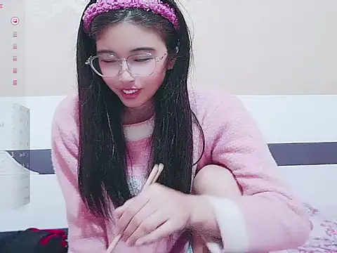 Snapshot of lingling998 chatting on February 2025 05:58:02 PM lingling998 online show from February 2025 05:58:02 PM
