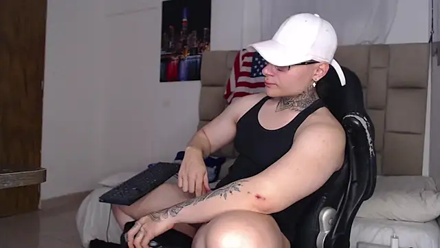 DennisWalkerr online show from December 2024 03:31:02 AM