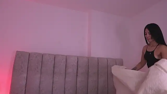 sam lewins online show from December 2025 07:20:02 PM