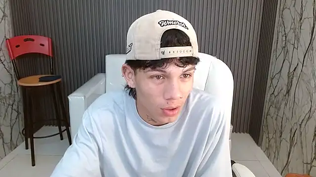 andy dan18 online show from October 2025 03:44:01 PM