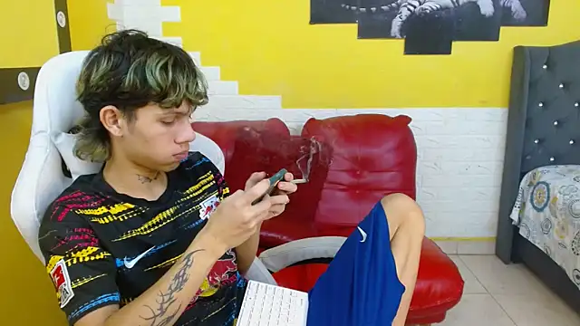 andy dan18 online show from March 2026 08:42:01 PM