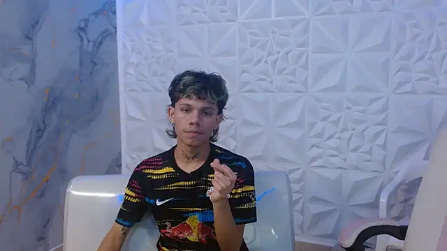 andy dan18 online show from April 2026 08:31:01 PM