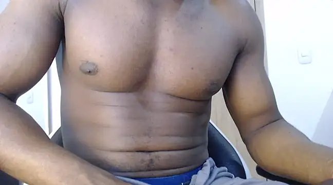 thomsom23 online show from February 2025 01:51:02 PM