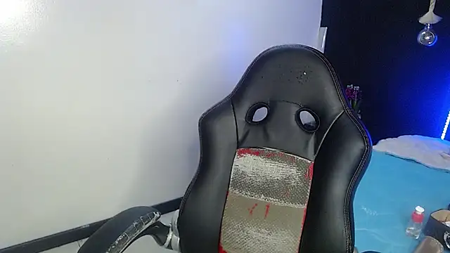 nikkystorm1  online show from December 2024 04:30:01 PM