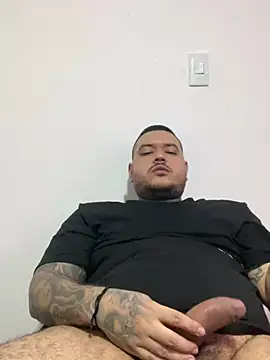 El Titan1998 online show from January 2025 09:52:02 PM