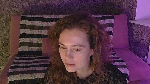 Snapshot of CurlyNed chatting on December 2024 05:26:01 PM CurlyNed online show from December 2024 05:26:01 PM