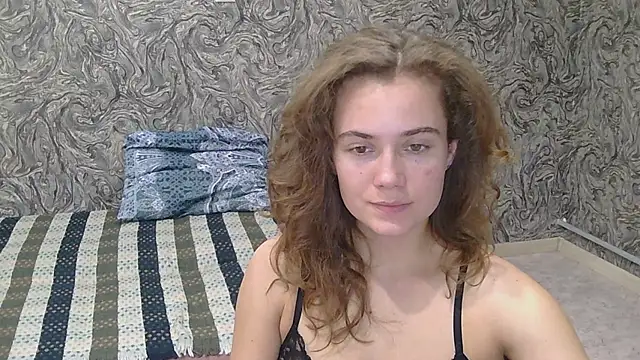 Snapshot of CurlyNed chatting on January 2025 02:35:01 PM CurlyNed online show from January 2025 02:35:01 PM