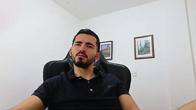 Massimoo 07 online show from December 2024 07:24:02 PM