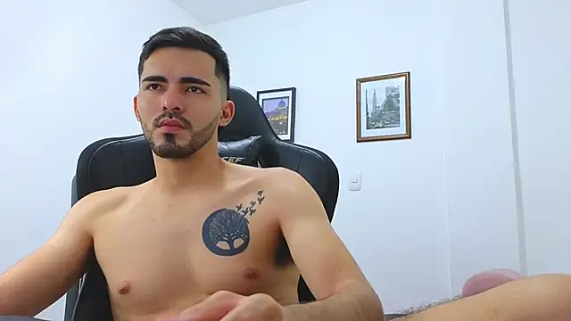 Massimoo 07 online show from January 2025 01:38:02 AM