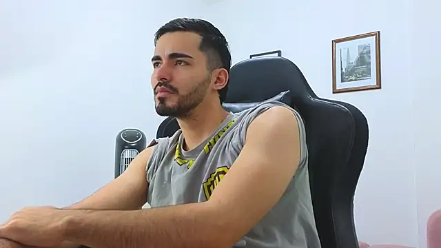 Massimoo 07 online show from January 2025 08:39:02 PM