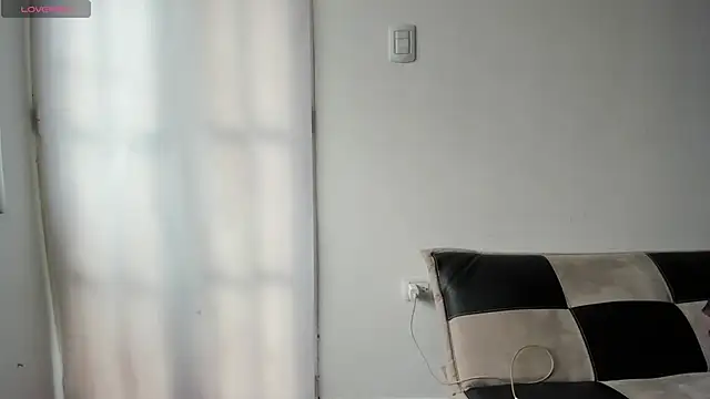 Snapshot of Sophia_cyrus11 chatting on November 2025 06:24:02 PM Sophia cyrus11 online show from November 2025 06:24:02 PM