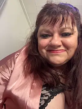 Luciouslouise72xh online show from September 2025 07:58:01 PM