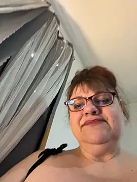 Luciouslouise72xh online show from March 2026 11:20:01 PM