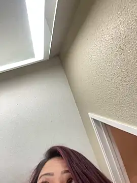 Dnasty408 online show from November 2025 03:17:01 AM